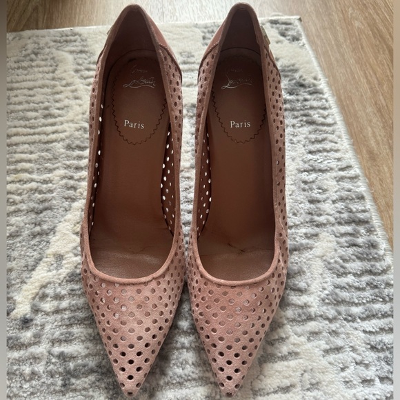 Christian Louboutin Perforated Tan Heels - Picture 2 of 14